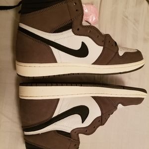 AIR JORDAN 1 TRAVIS SCOTT